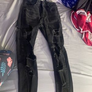 ripped skinny jeans